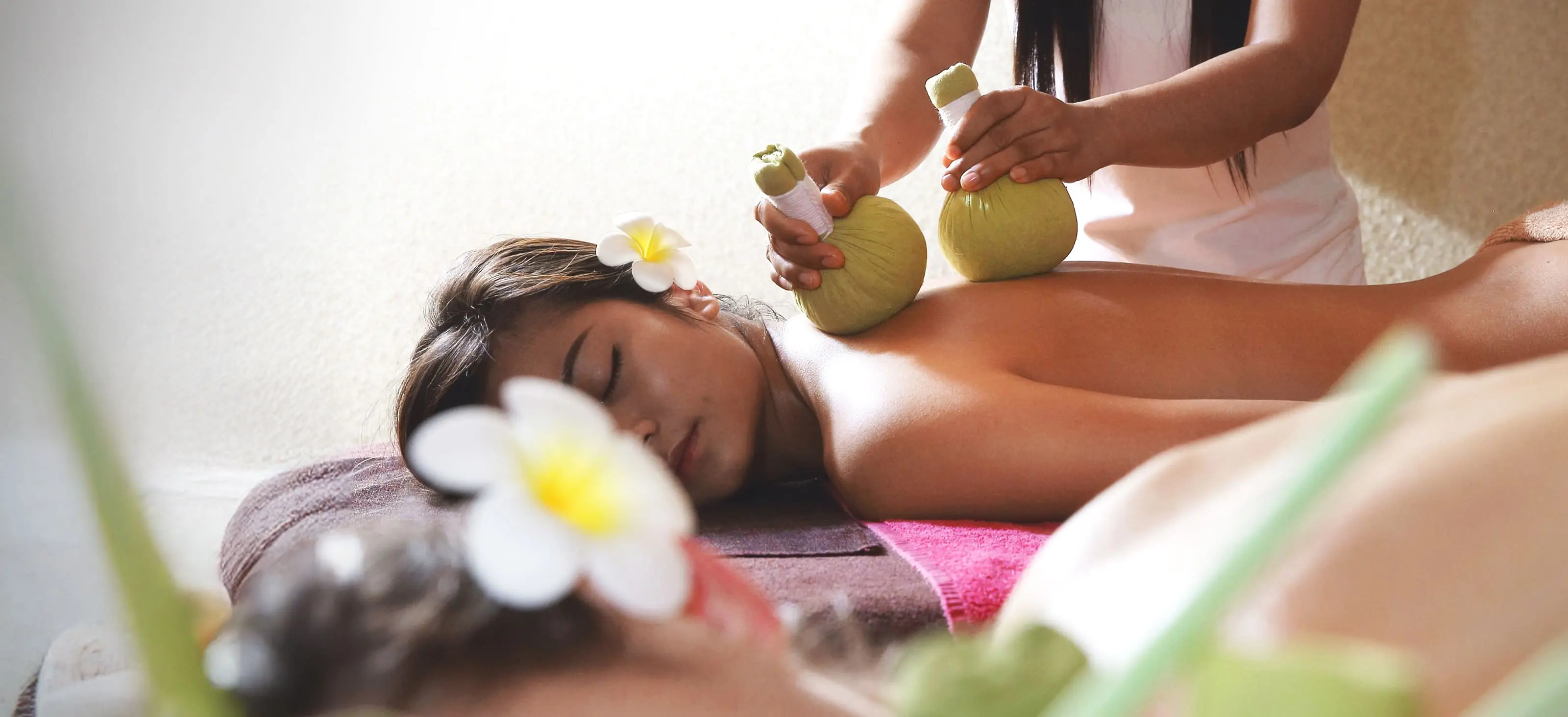 Thai royal herbal massage for two